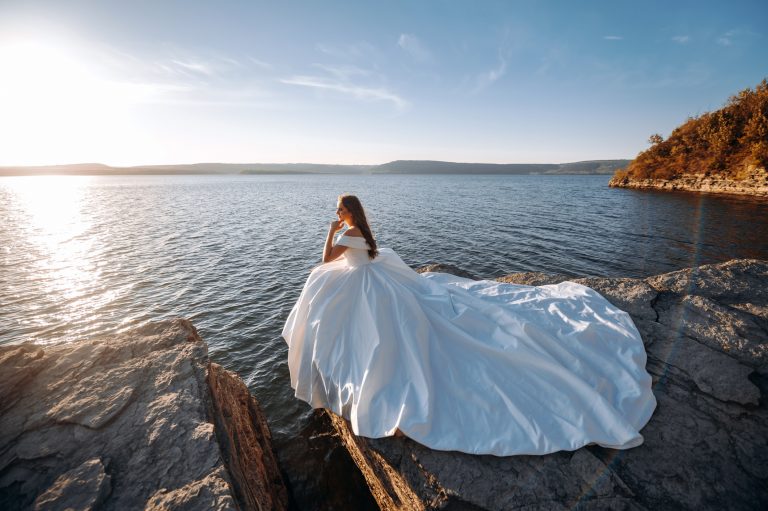100 Best Places to Buy Your Wedding Dress Online